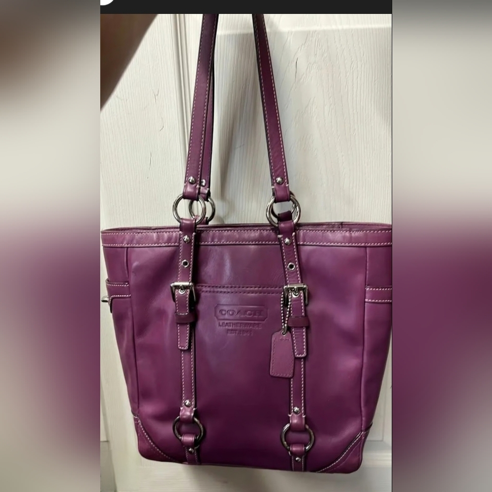 Coach Vintage Soho East West Gallery Magenta Purple Pink Leather Tote Bag Purse